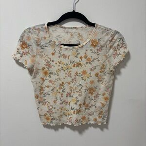 American Eagle Cream Floral Short Sleeve Top
